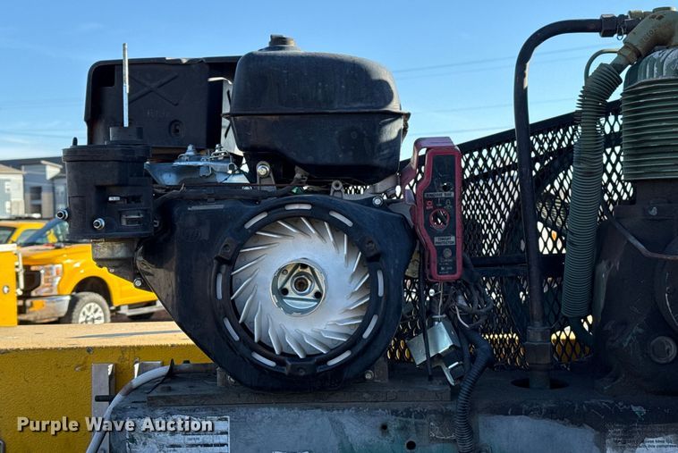 image for item EE3432 2015 Chevrolet Silverado 3500HD utility bed pickup truck