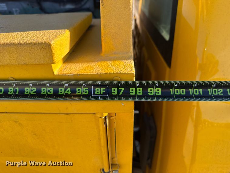 image for item EE3432 2015 Chevrolet Silverado 3500HD utility bed pickup truck