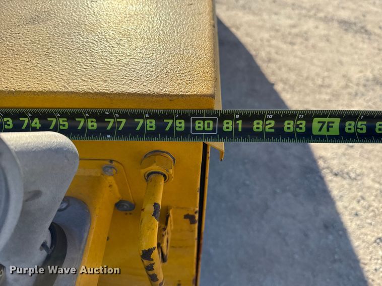 image for item EE3432 2015 Chevrolet Silverado 3500HD utility bed pickup truck