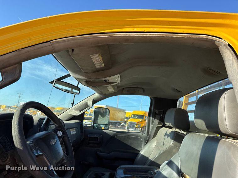 image for item EE3432 2015 Chevrolet Silverado 3500HD utility bed pickup truck