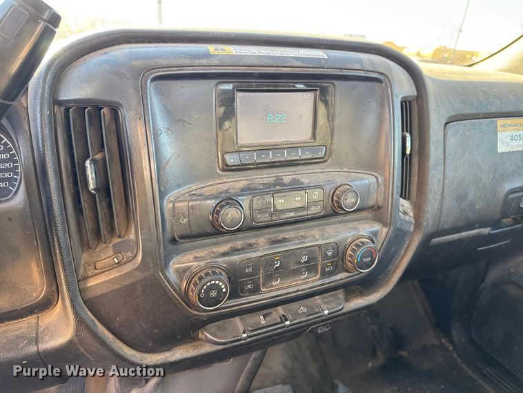 image for item EE3432 2015 Chevrolet Silverado 3500HD utility bed pickup truck