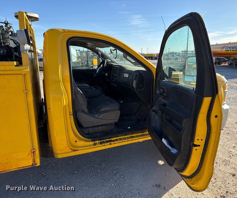 image for item EE3432 2015 Chevrolet Silverado 3500HD utility bed pickup truck