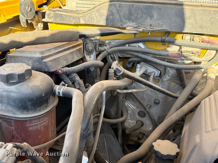 image for item EE3432 2015 Chevrolet Silverado 3500HD utility bed pickup truck