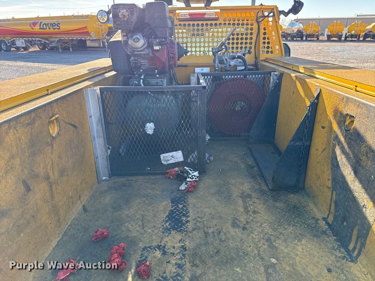 image for item EE3433 2018 Ford F350 Super Duty utility bed pickup truck