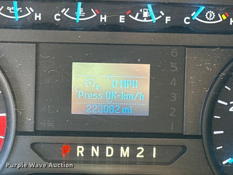 image for item EE3433 2018 Ford F350 Super Duty utility bed pickup truck