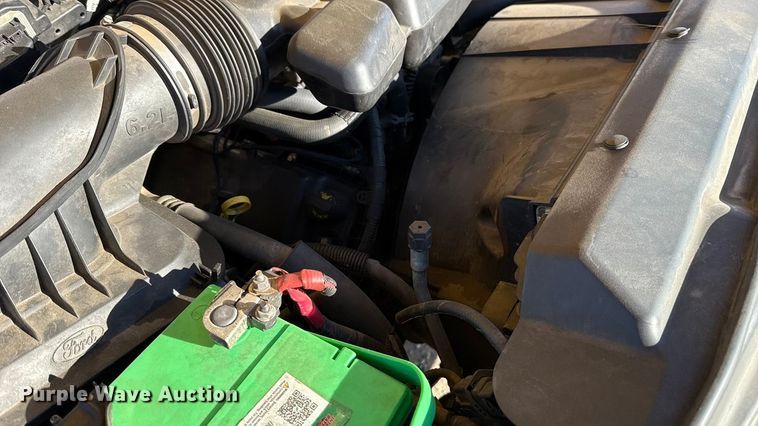 image for item EE3433 2018 Ford F350 Super Duty utility bed pickup truck