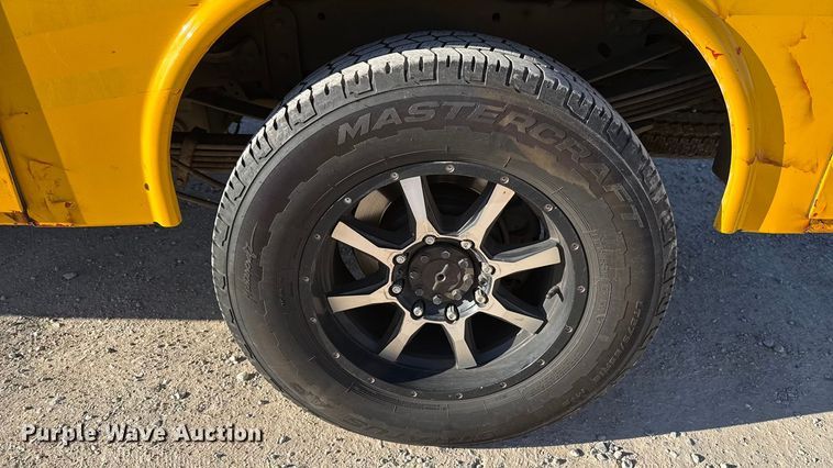 image for item EE3433 2018 Ford F350 Super Duty utility bed pickup truck