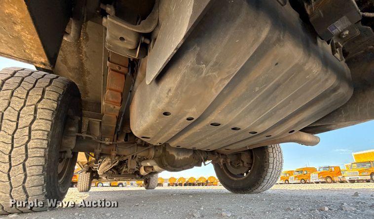 image for item EE3434 2019 Ford F350 Super Duty utility bed pickup truck