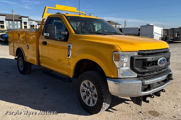 image for item EE3436 2022 Ford F350 utility bed pickup truck