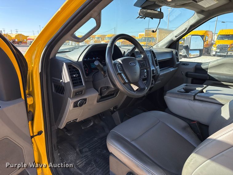 image for item EE3436 2022 Ford F350 utility bed pickup truck