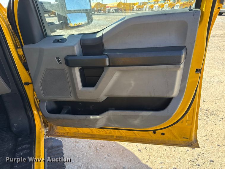 image for item EE3436 2022 Ford F350 utility bed pickup truck