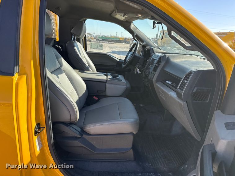 image for item EE3436 2022 Ford F350 utility bed pickup truck