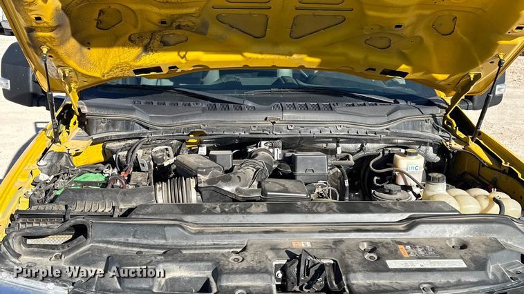 image for item EE3436 2022 Ford F350 utility bed pickup truck