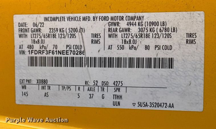 image for item EE3436 2022 Ford F350 utility bed pickup truck