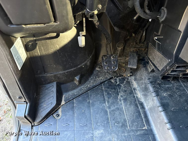 image for item EE3442 2024 Can-Am Defender utility vehicle