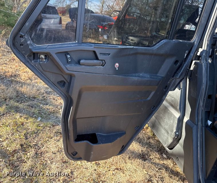 image for item EE3442 2024 Can-Am Defender utility vehicle