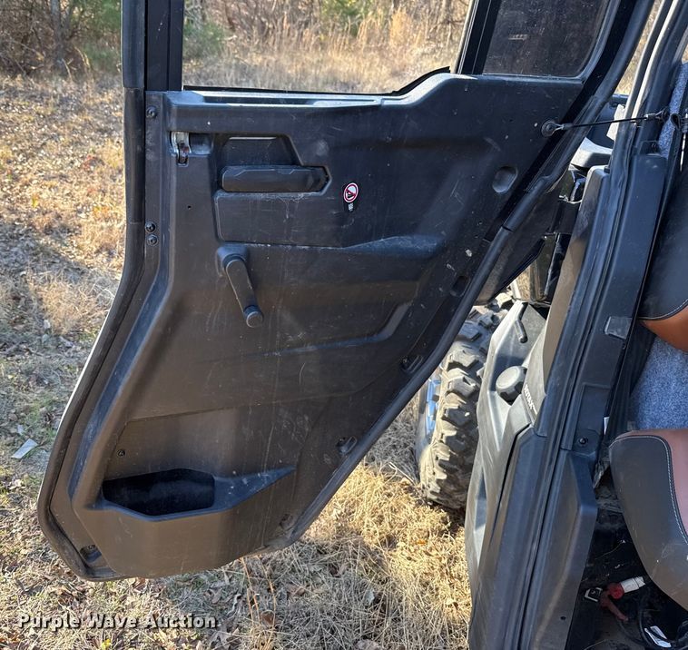 image for item EE3442 2024 Can-Am Defender utility vehicle