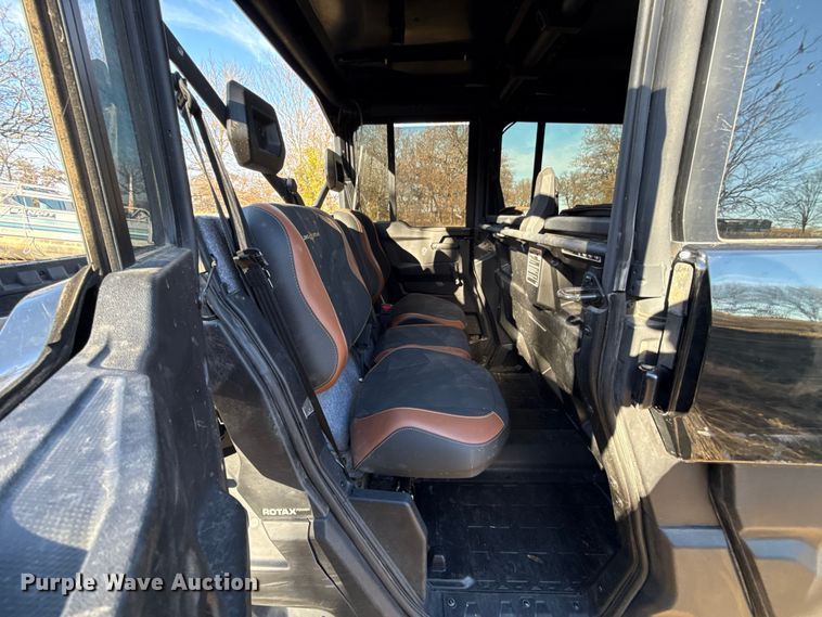 image for item EE3442 2024 Can-Am Defender utility vehicle