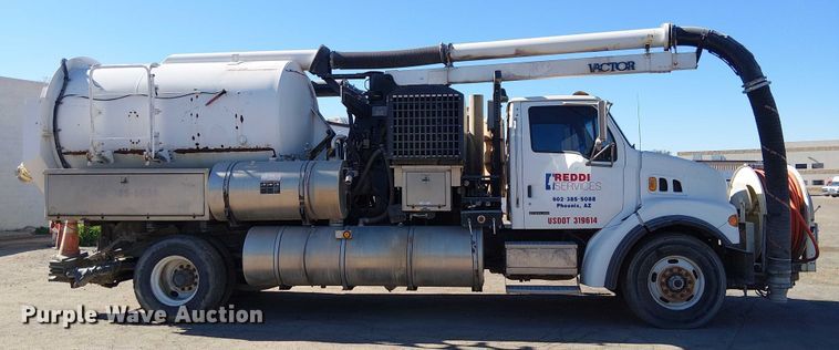 image for item EE5060 2005 Sterling L7500 sewer jetter truck
