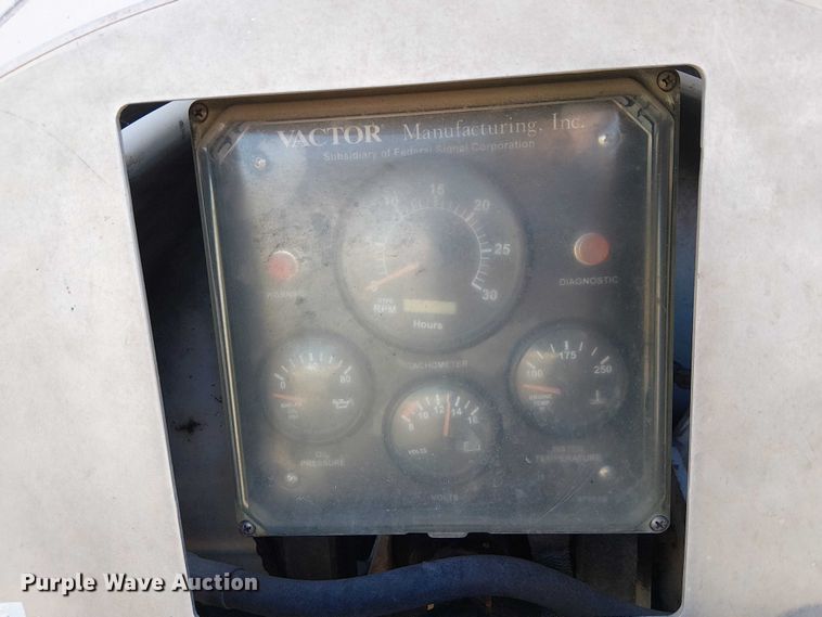 image for item EE5060 2005 Sterling L7500 sewer jetter truck