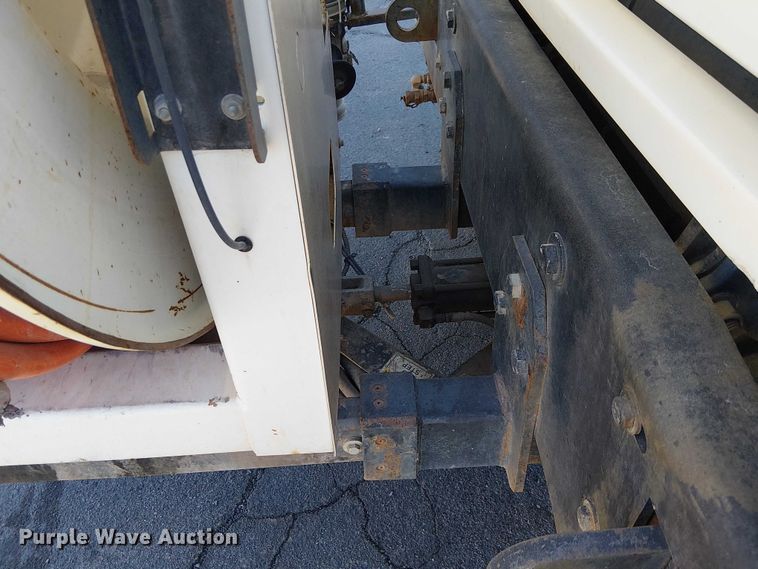 image for item EE5060 2005 Sterling L7500 sewer jetter truck