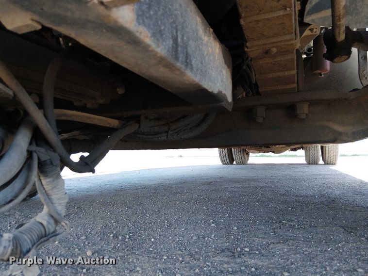 image for item EE5060 2005 Sterling L7500 sewer jetter truck