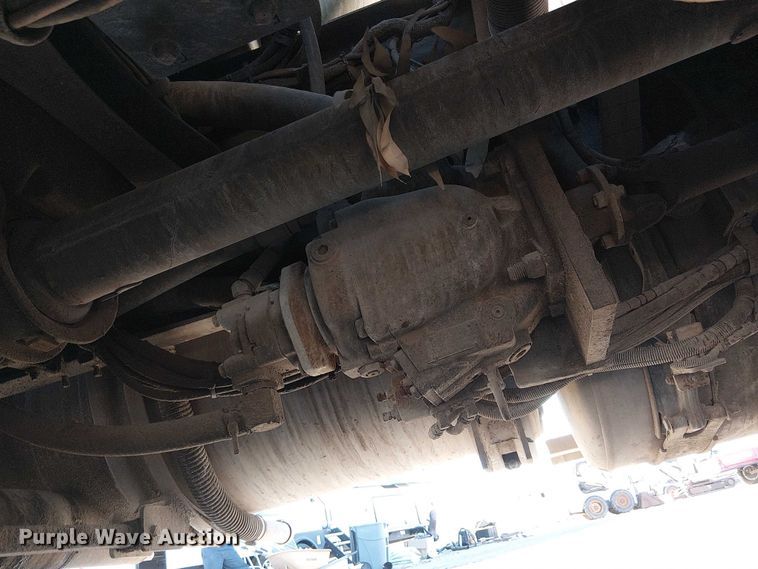 image for item EE5060 2005 Sterling L7500 sewer jetter truck