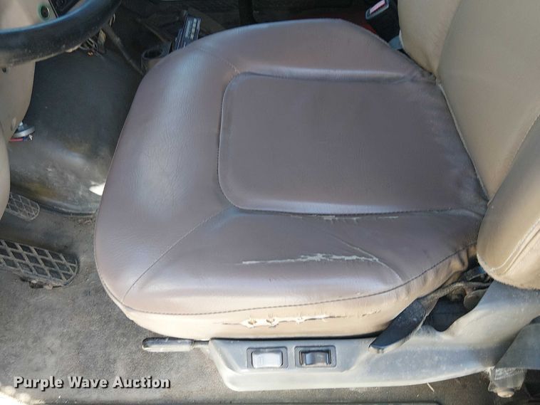 image for item EE5060 2005 Sterling L7500 sewer jetter truck