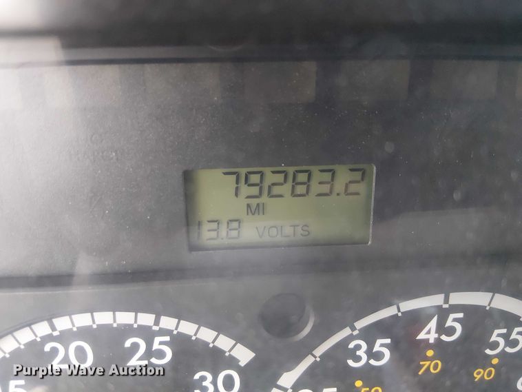 image for item EE5060 2005 Sterling L7500 sewer jetter truck