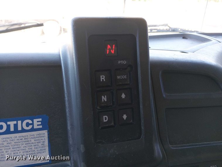 image for item EE5060 2005 Sterling L7500 sewer jetter truck