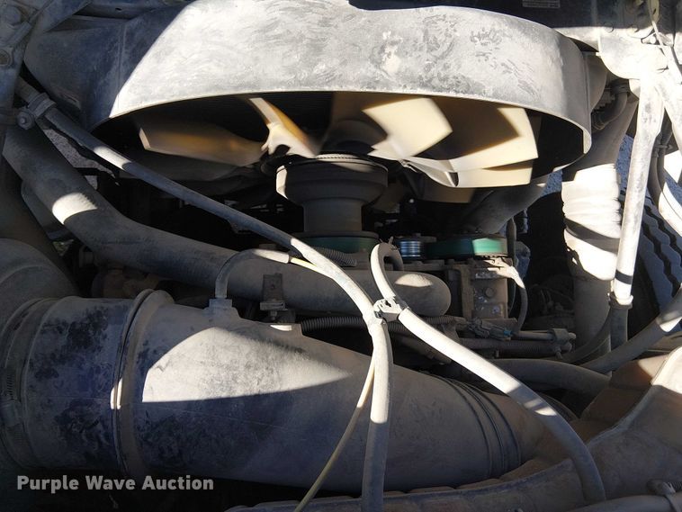 image for item EE5060 2005 Sterling L7500 sewer jetter truck