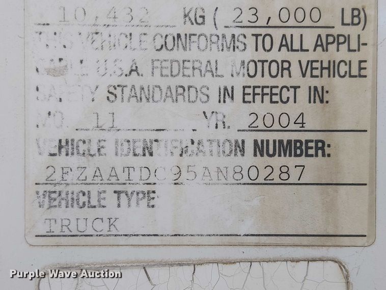 image for item EE5060 2005 Sterling L7500 sewer jetter truck