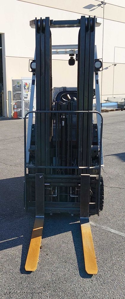 image for item EE5061 2017 UniCarriers CFS40 forklift