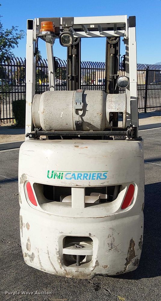 image for item EE5061 2017 UniCarriers CFS40 forklift
