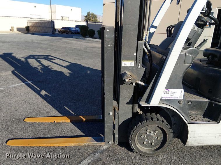 image for item EE5061 2017 UniCarriers CFS40 forklift