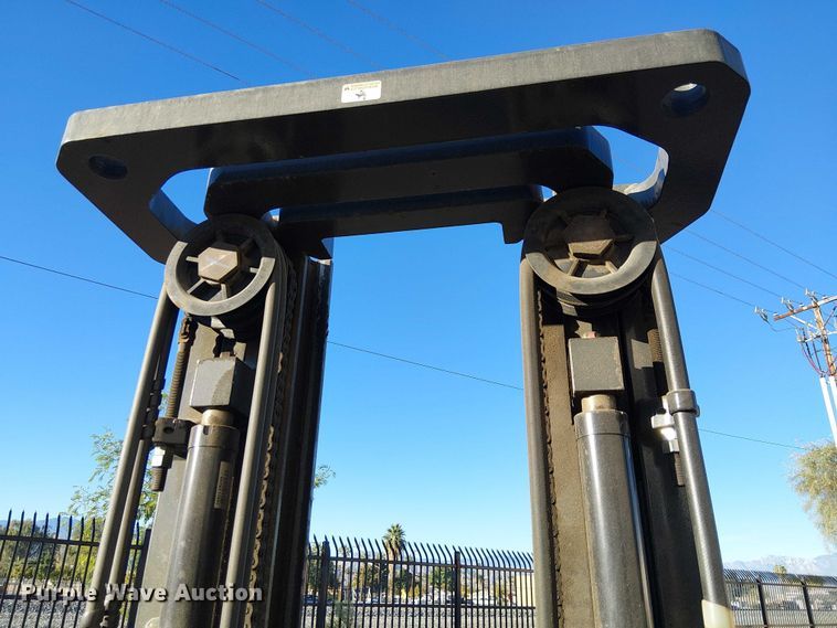 image for item EE5061 2017 UniCarriers CFS40 forklift