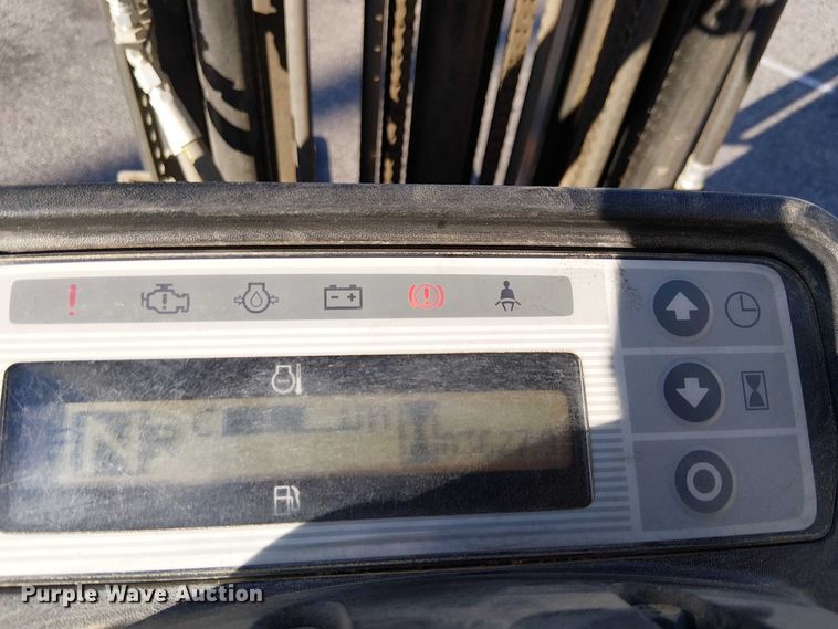 image for item EE5061 2017 UniCarriers CFS40 forklift