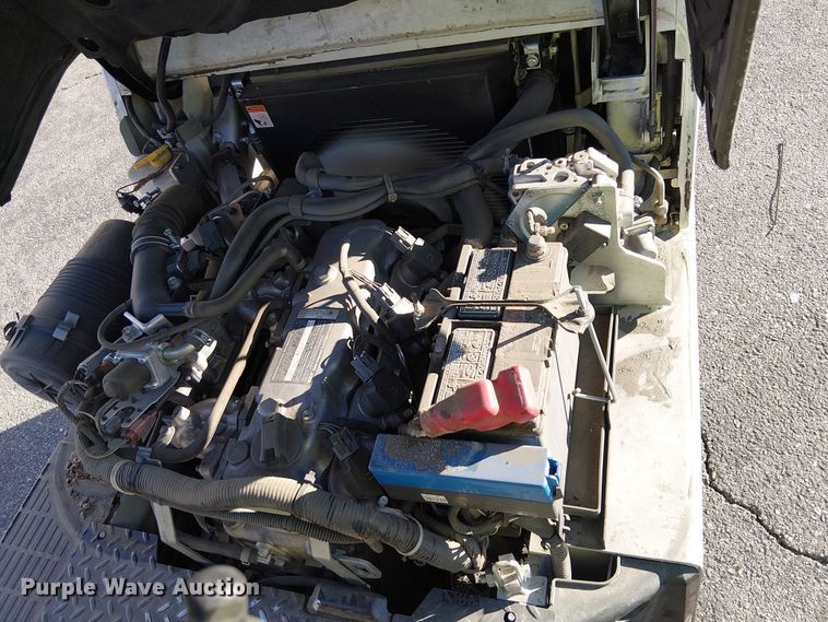 image for item EE5061 2017 UniCarriers CFS40 forklift