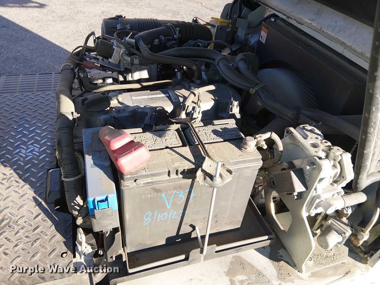 image for item EE5061 2017 UniCarriers CFS40 forklift