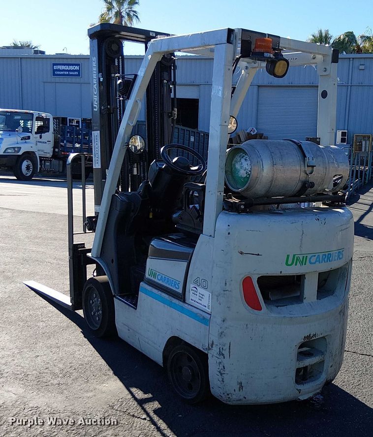 image for item EE5062 2017 UniCarriers CFS40 forklift