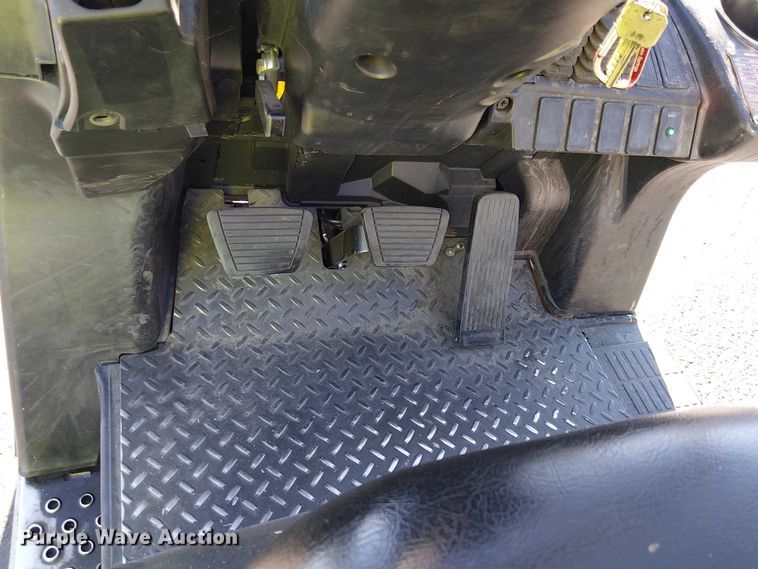 image for item EE5062 2017 UniCarriers CFS40 forklift