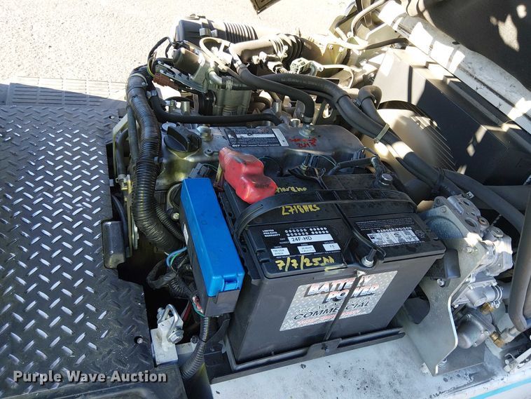 image for item EE5062 2017 UniCarriers CFS40 forklift