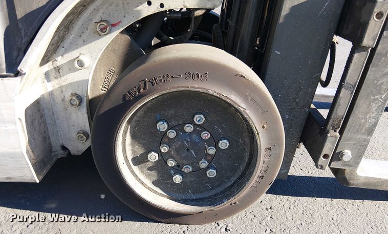 image for item EE5062 2017 UniCarriers CFS40 forklift