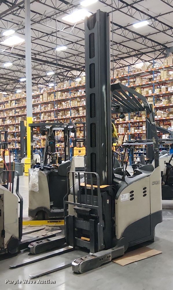 image for item EE5064 2017 Crown RM6095S-45 reach truck