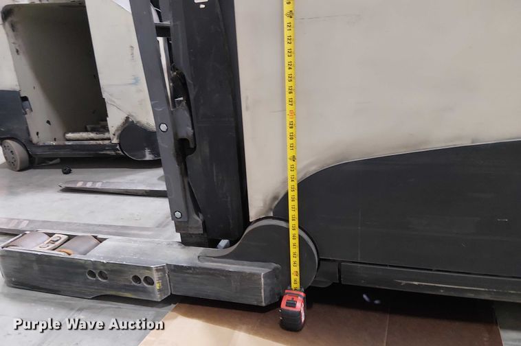 image for item EE5064 2017 Crown RM6095S-45 reach truck