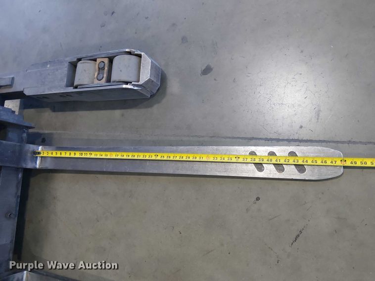 image for item EE5066 2017 Crown RM6095S-45 reach truck