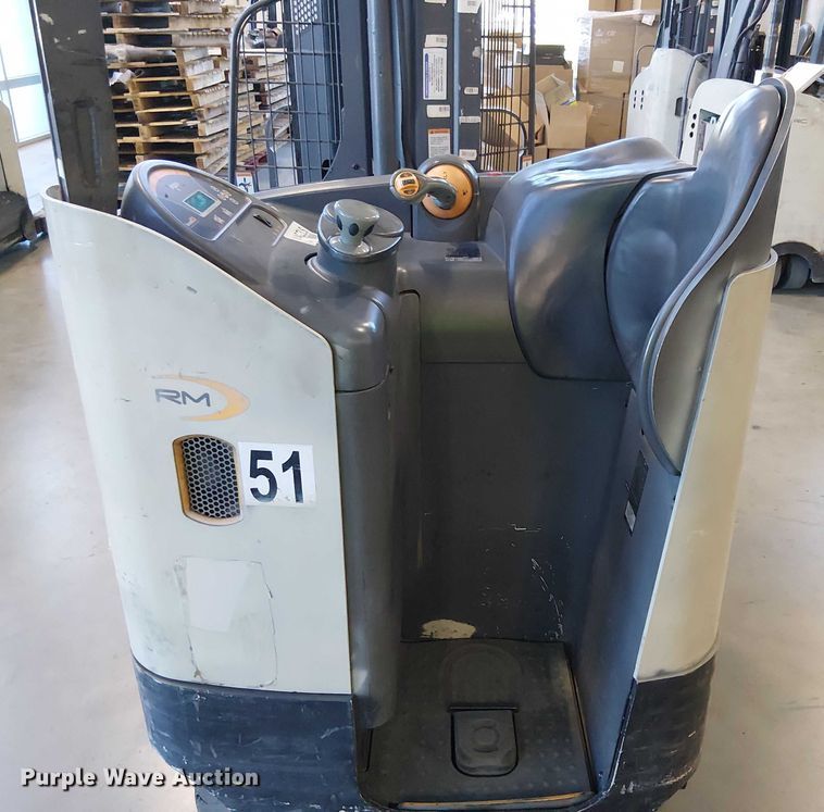 image for item EE5066 2017 Crown RM6095S-45 reach truck