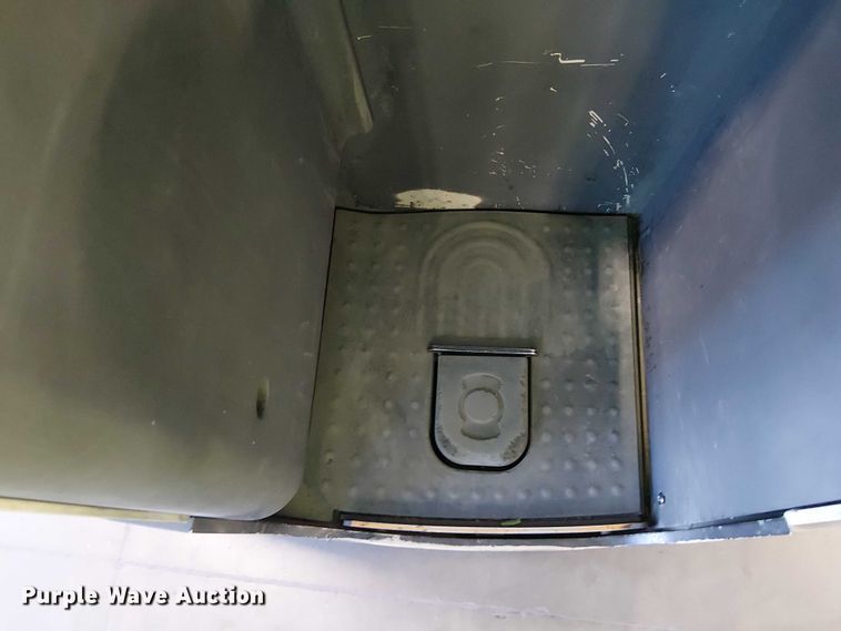 image for item EE5066 2017 Crown RM6095S-45 reach truck