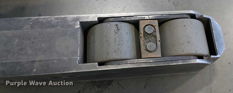 image for item EE5066 2017 Crown RM6095S-45 reach truck