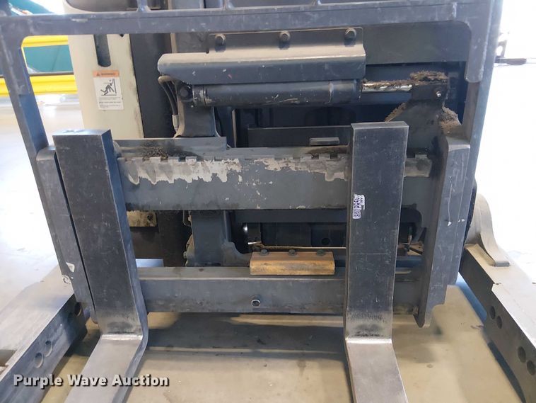 image for item EE5067 2017 Crown RM6095-45 order picker